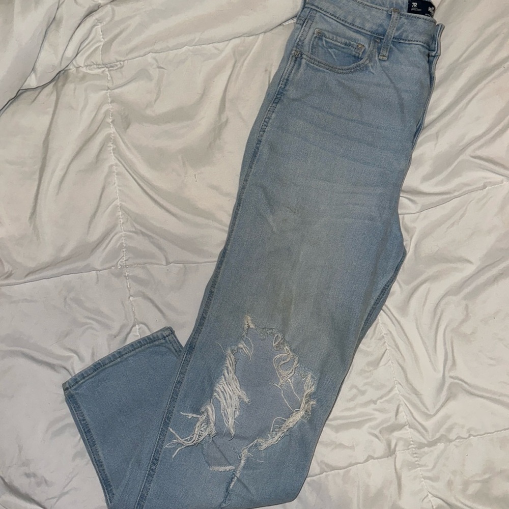 Hollister Vintage Stretch Ultra High-Rise Mom Jean